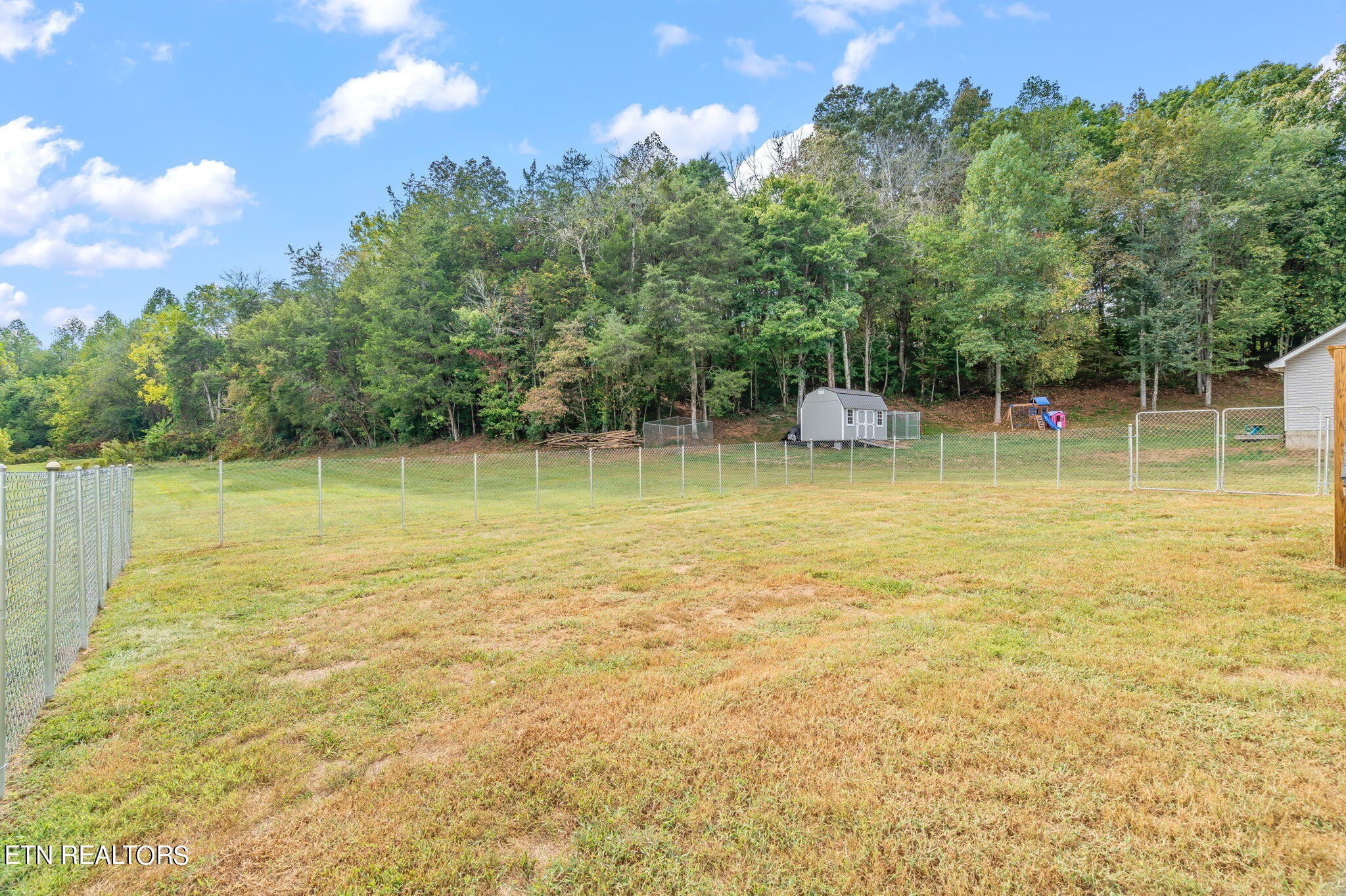 330 Howard Road Loudon, TN 37774 - Photo 24 of 27 Gallery Image 24