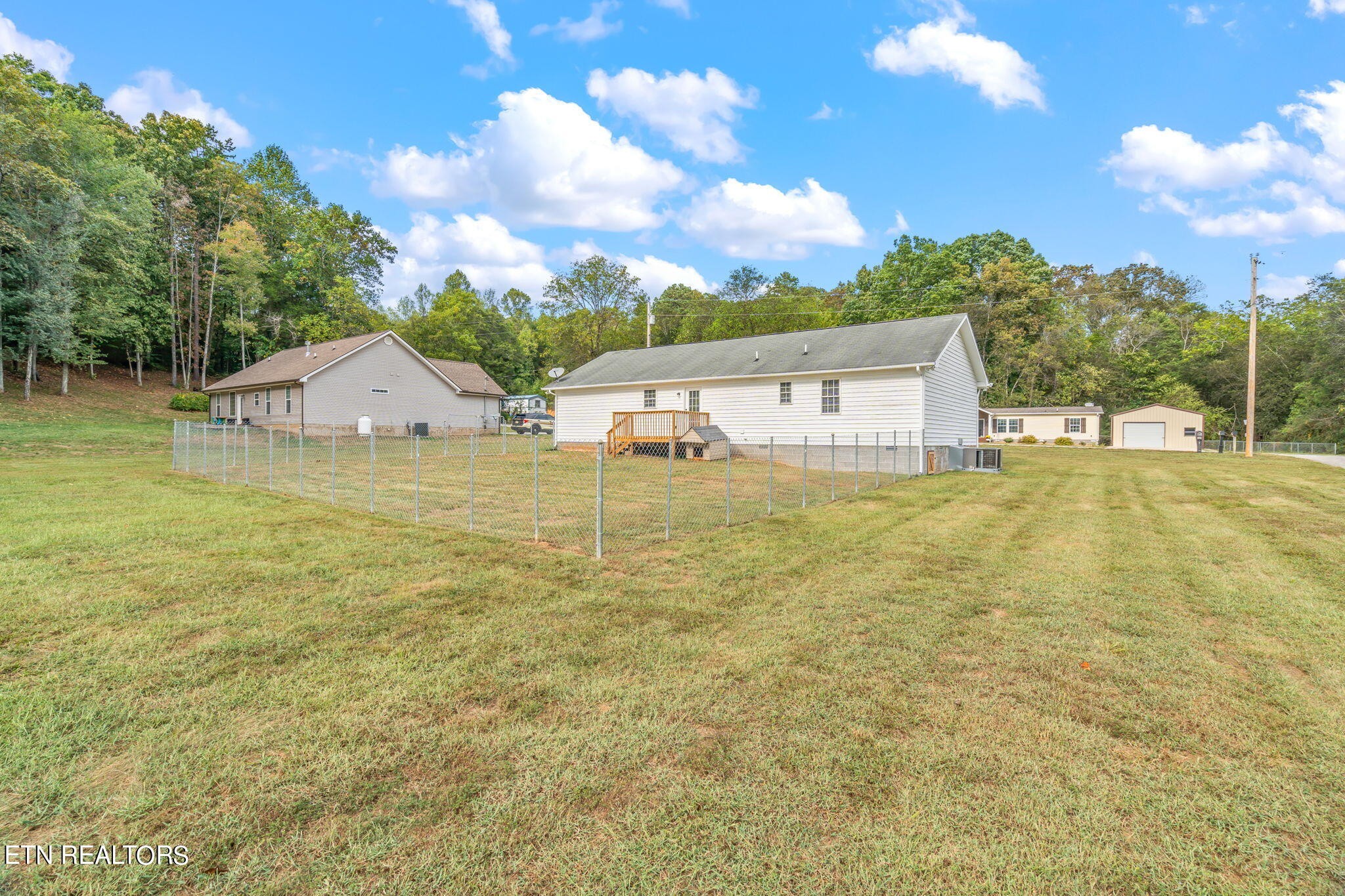 330 Howard Road Loudon, TN 37774 - Photo 26 of 27 Gallery Image 26