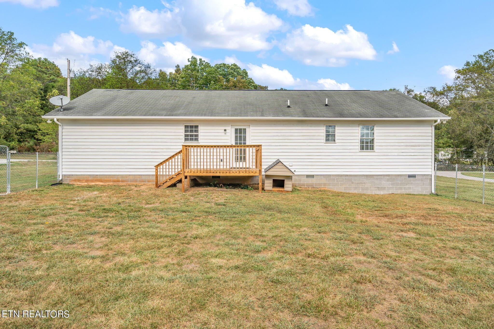 330 Howard Road Loudon, TN 37774 - Photo 27 of 27 Gallery Image 27