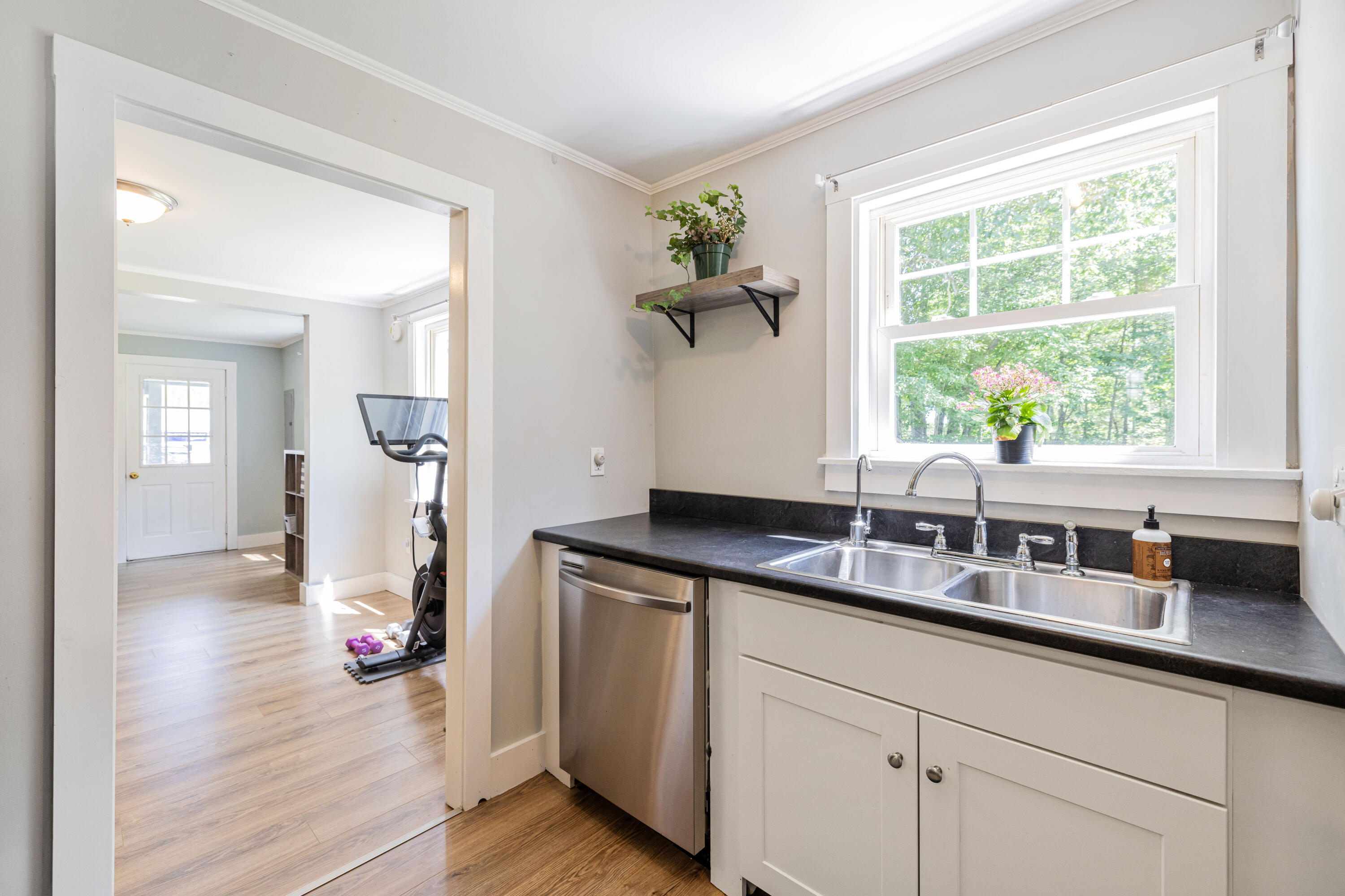 352 Sebago Lake Road Gorham, ME 04038 - Photo 5 of 21 3G0A8390