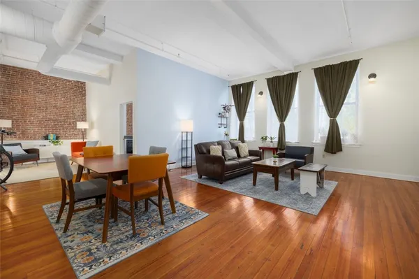 $275,000 | 775 Potters Avenue, Unit 1, Providence, RI 02907