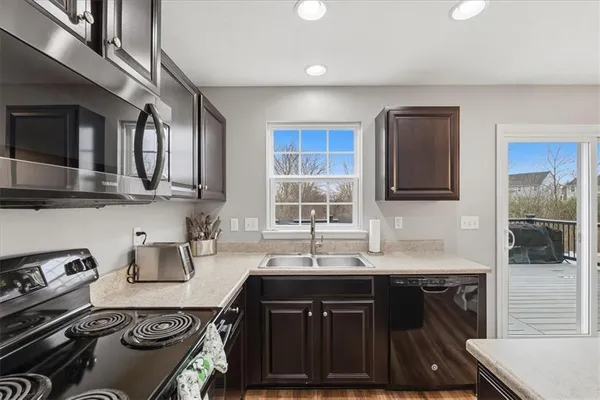 $460,000 | 235 Long Ridge Drive, Coraopolis, PA 15108