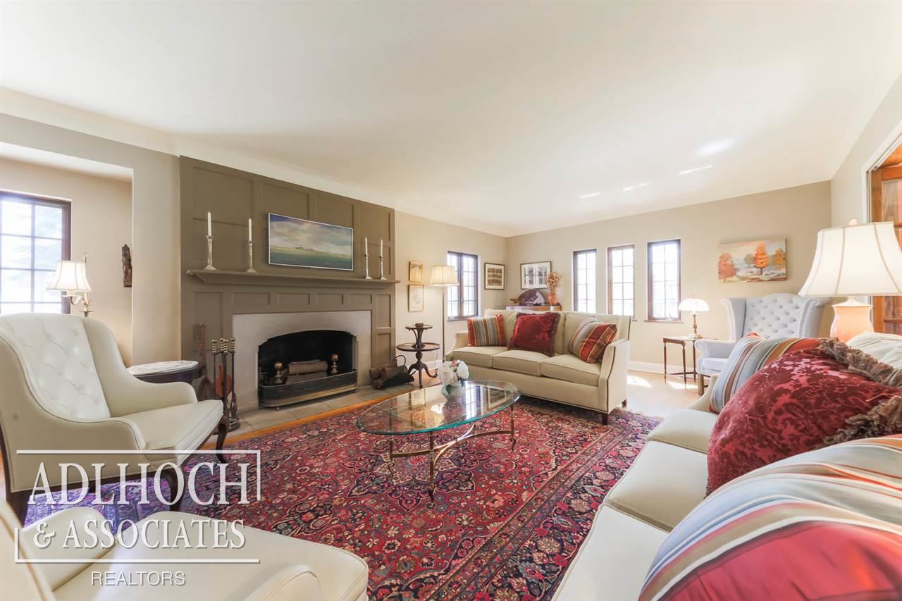 15725 Windmill Point Grosse Pointe, MI 48230 - Photo 7 of 58
