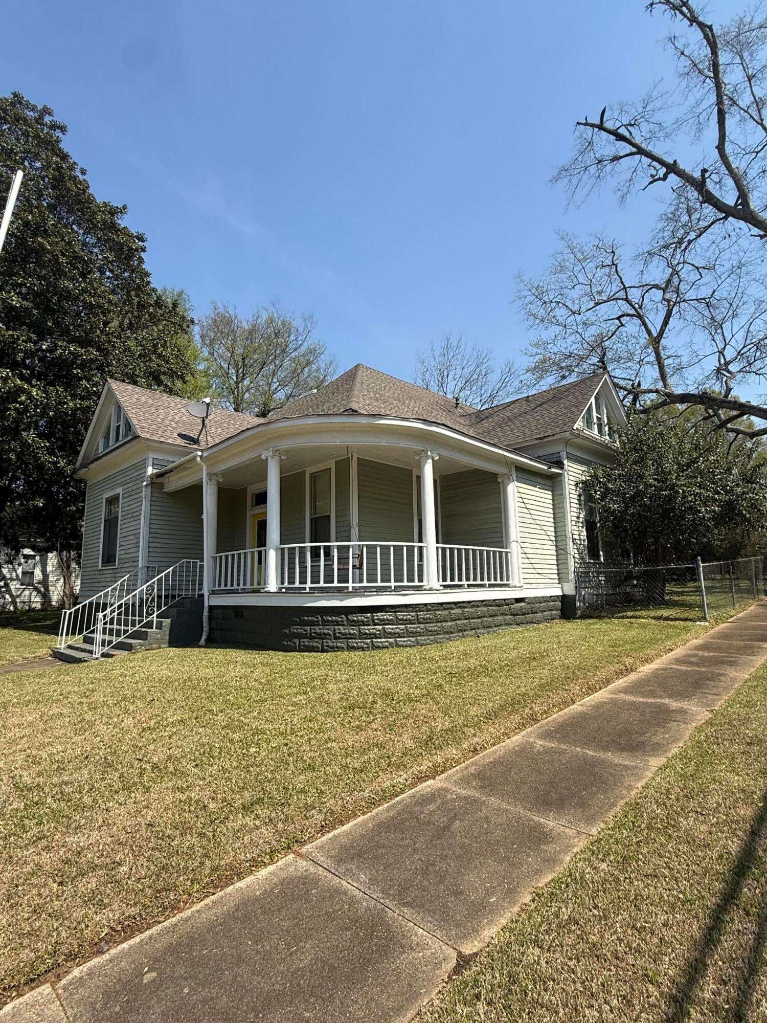 310 South Maple Street Aberdeen, MS 39730 - Photo 2 of 26 Gallery Image 2
