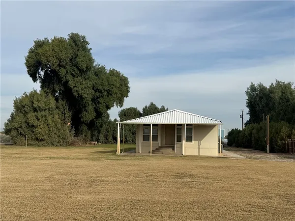 $1,800 | 10044 Kent Road, Mohave Valley, AZ 86440