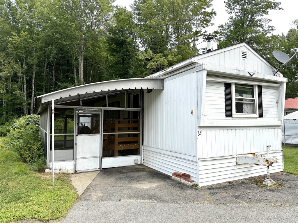 42 Adams Road, Unit 65 Greenfield, MA 01301 - Photo 4 of 18 Gallery Image 4