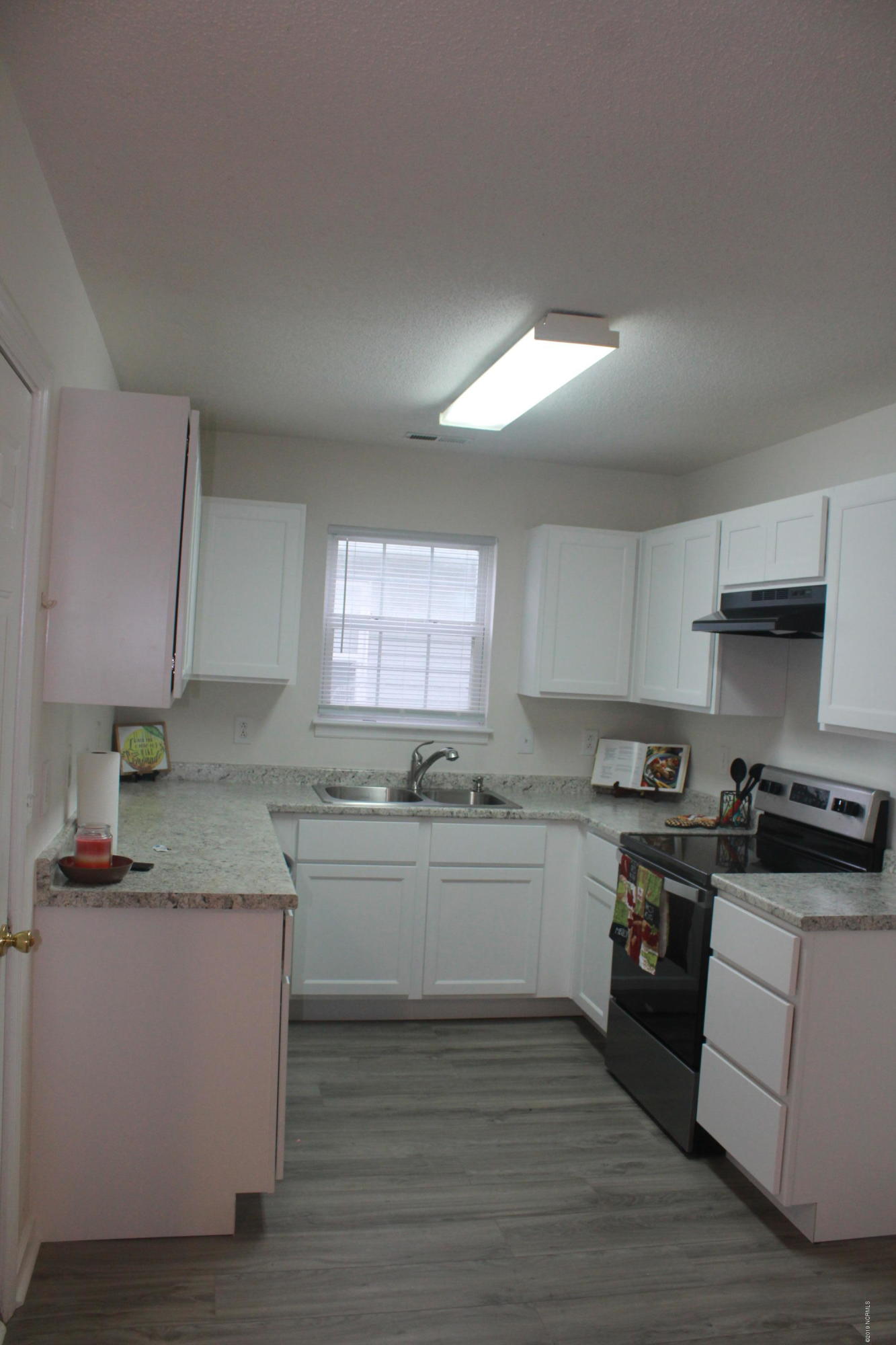 2038 Derby Run Road Jacksonville, NC 28546 - Photo 6 of 19 Kitchen