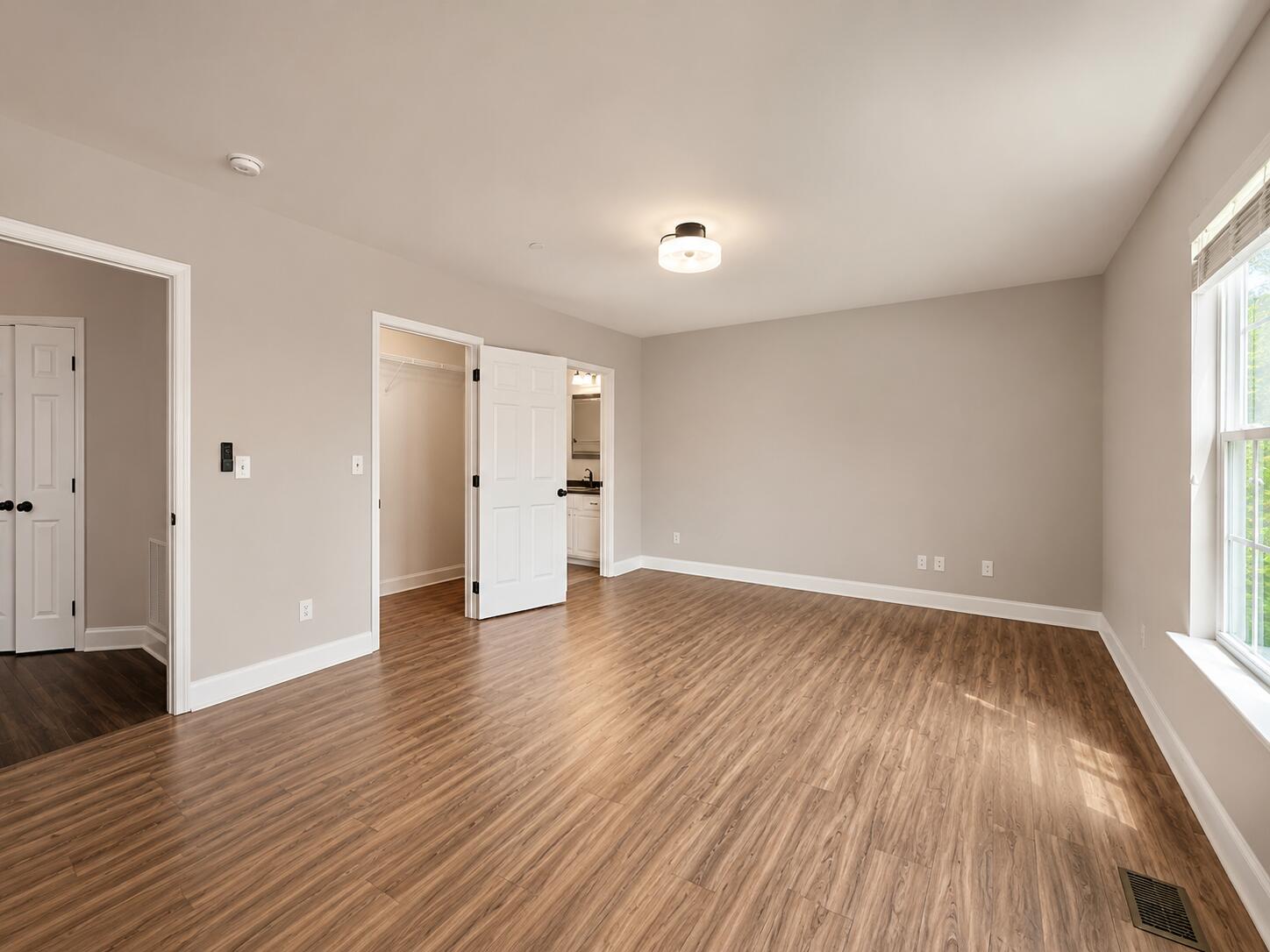 1126 Maple Tree Lane Chattanooga, TN 37421 - Photo 10 of 20 Bedroom 1 back