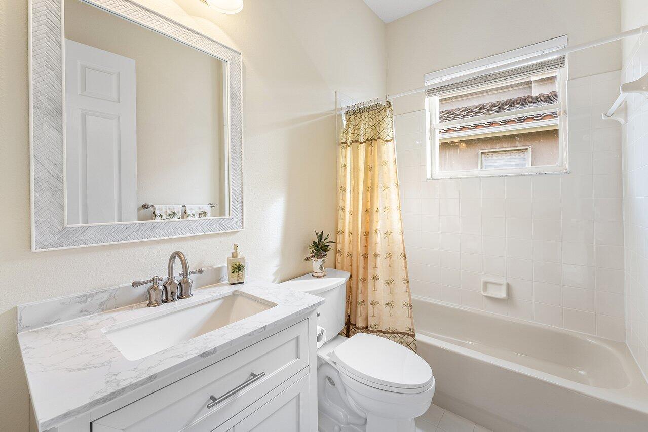 11165 Cobblefield Road Wellington, FL 33449 - Photo 18 of 35 021-11165CobblefieldRoad-Wellington-FL-3