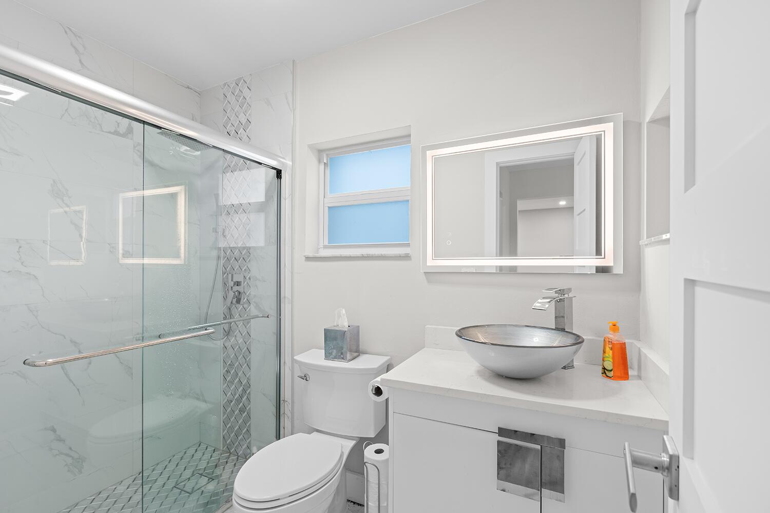 14624 Country Side Lane Delray Beach, FL 33484 - Photo 20 of 42 Bathroom 2