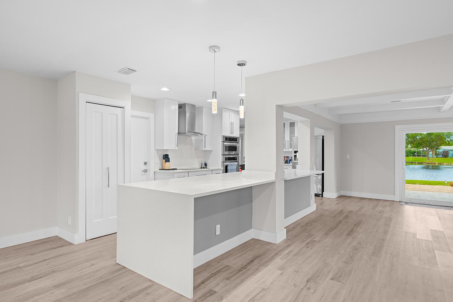 14624 Country Side Lane Delray Beach, FL 33484 - Photo 7 of 42 Kitchen Island Counters