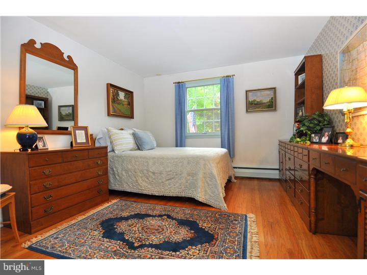 326 Exeter Road Devon, PA 19333 - Photo 10 of 20 Bedroom 3