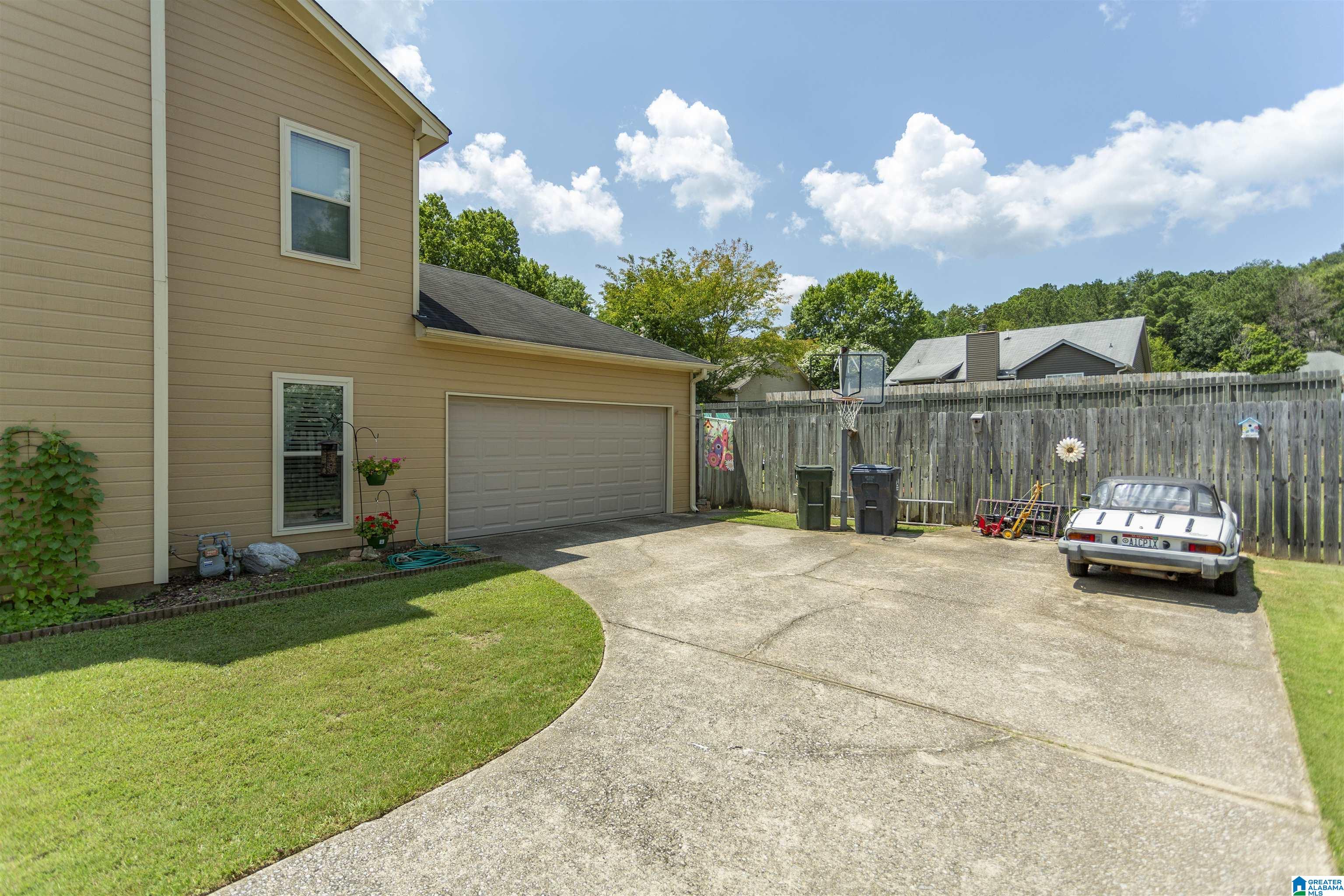 105 Stone Road Pelham, AL 35124 - Photo 6 of 50