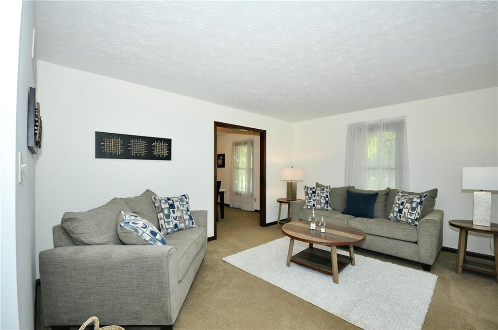 12852 Charing Cross Road Carmel, IN 46033 - Photo 2 of 36 Gallery Image 2