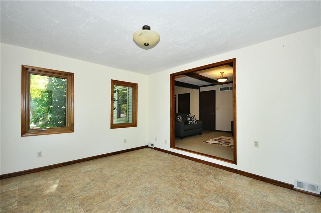 12852 Charing Cross Road Carmel, IN 46033 - Photo 18 of 36 Gallery Image 18