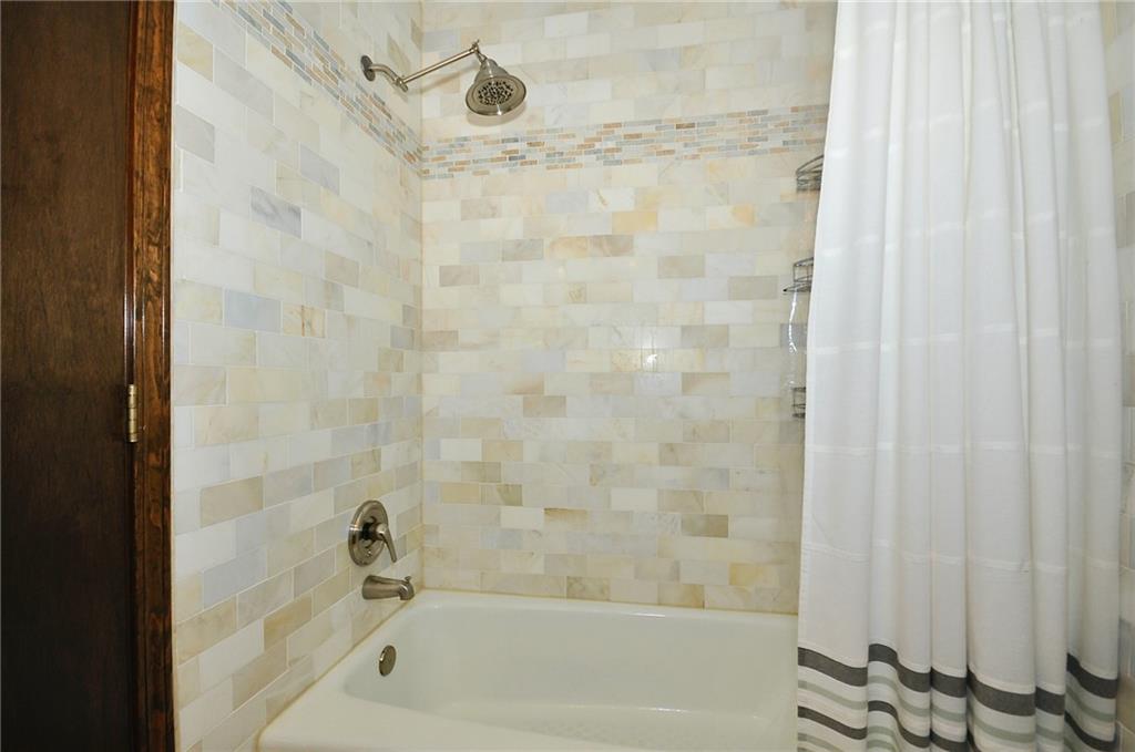 12852 Charing Cross Road Carmel, IN 46033 - Photo 26 of 36 Gallery Image 26