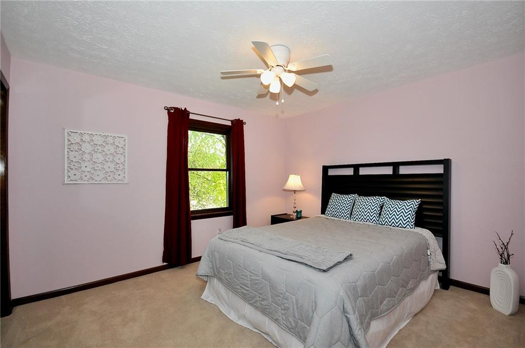 12852 Charing Cross Road Carmel, IN 46033 - Photo 27 of 36 Gallery Image 27