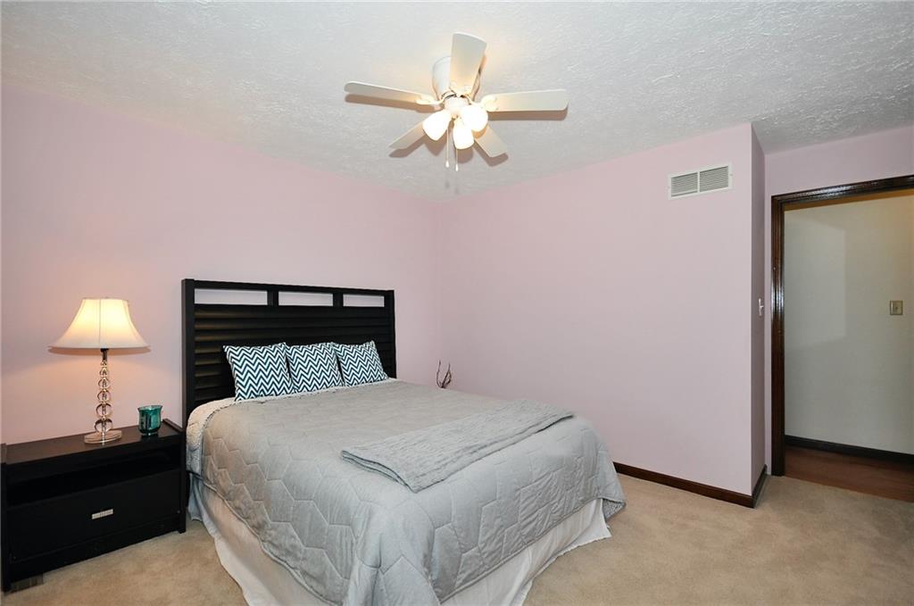 12852 Charing Cross Road Carmel, IN 46033 - Photo 28 of 36 Gallery Image 28