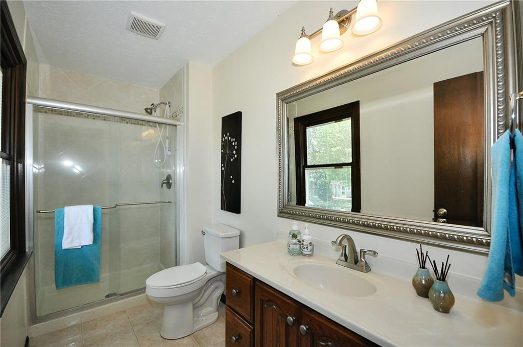 12852 Charing Cross Road Carmel, IN 46033 - Photo 32 of 36 Gallery Image 32
