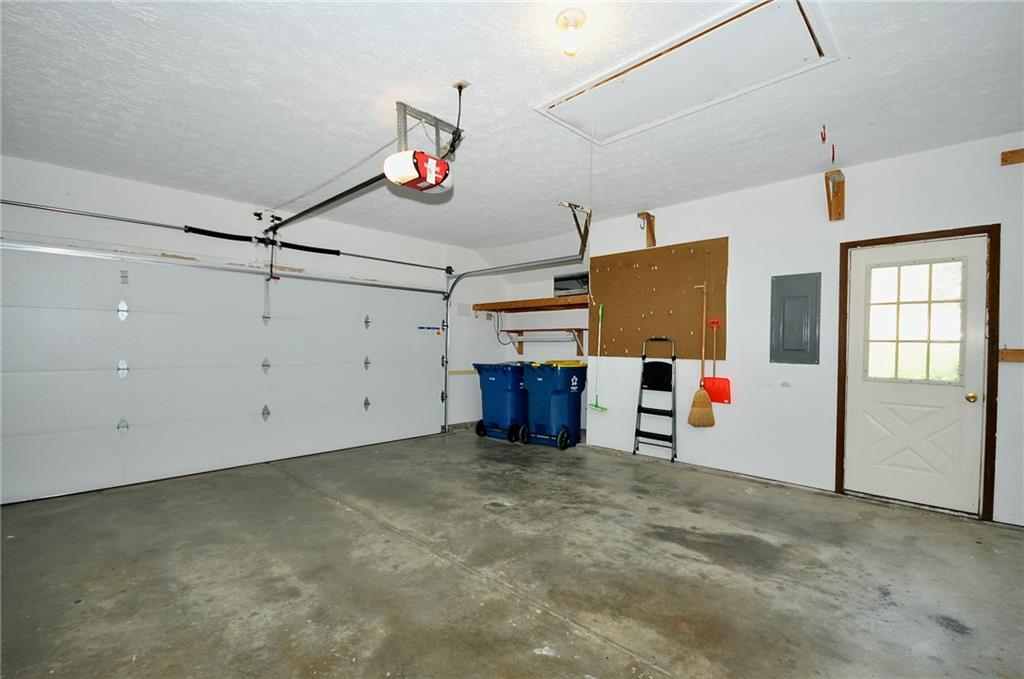 12852 Charing Cross Road Carmel, IN 46033 - Photo 34 of 36 Gallery Image 34