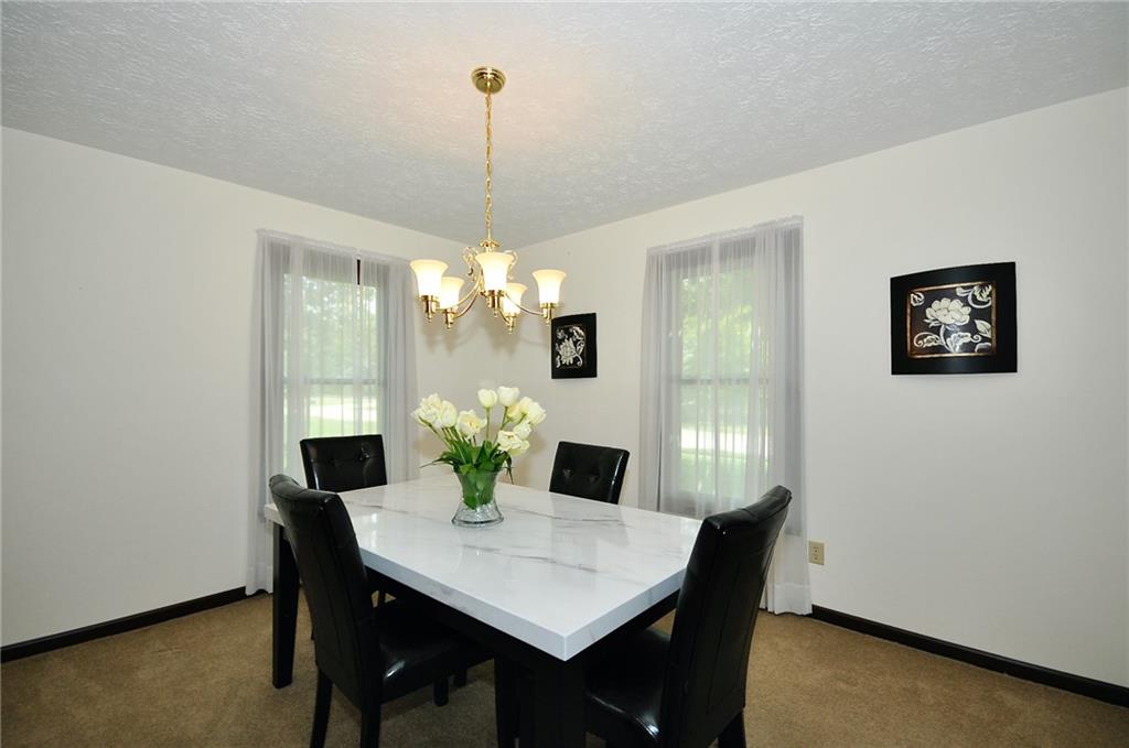 12852 Charing Cross Road Carmel, IN 46033 - Photo 7 of 36 Gallery Image 7