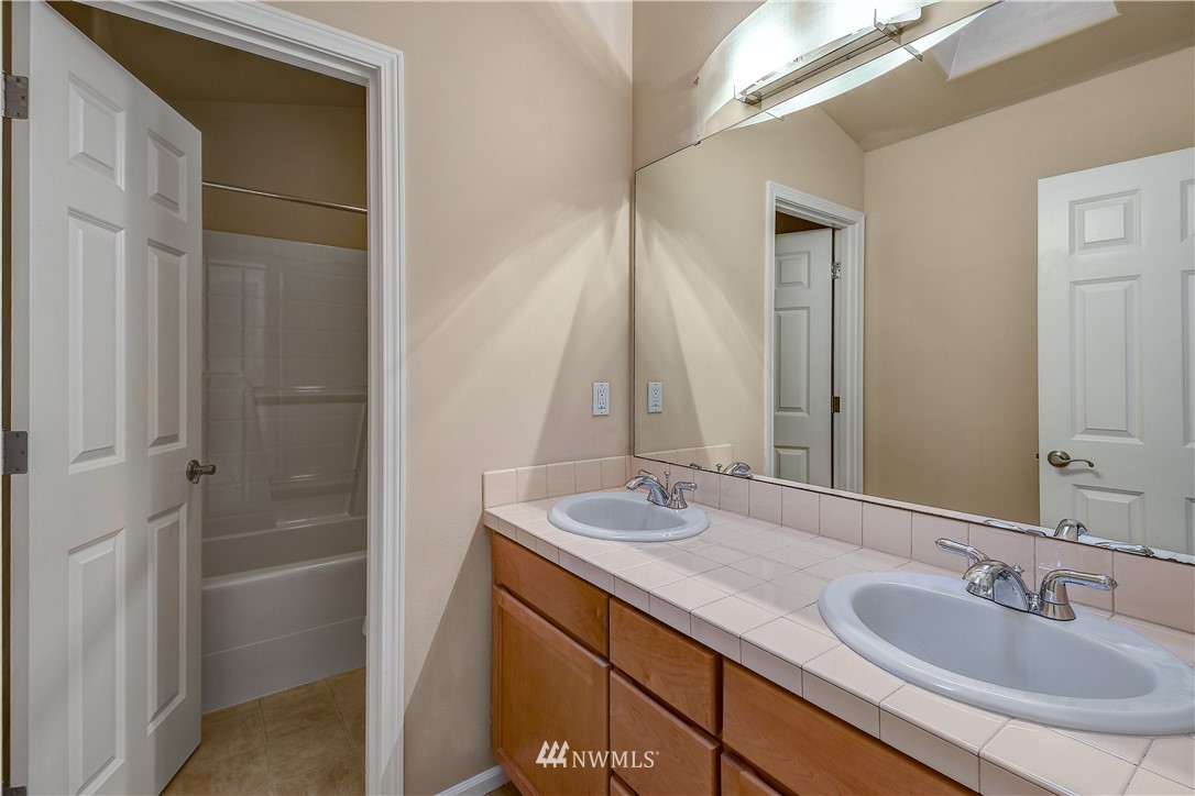 23612 17th Place West Bothell, WA 98021 - Photo 28 of 31