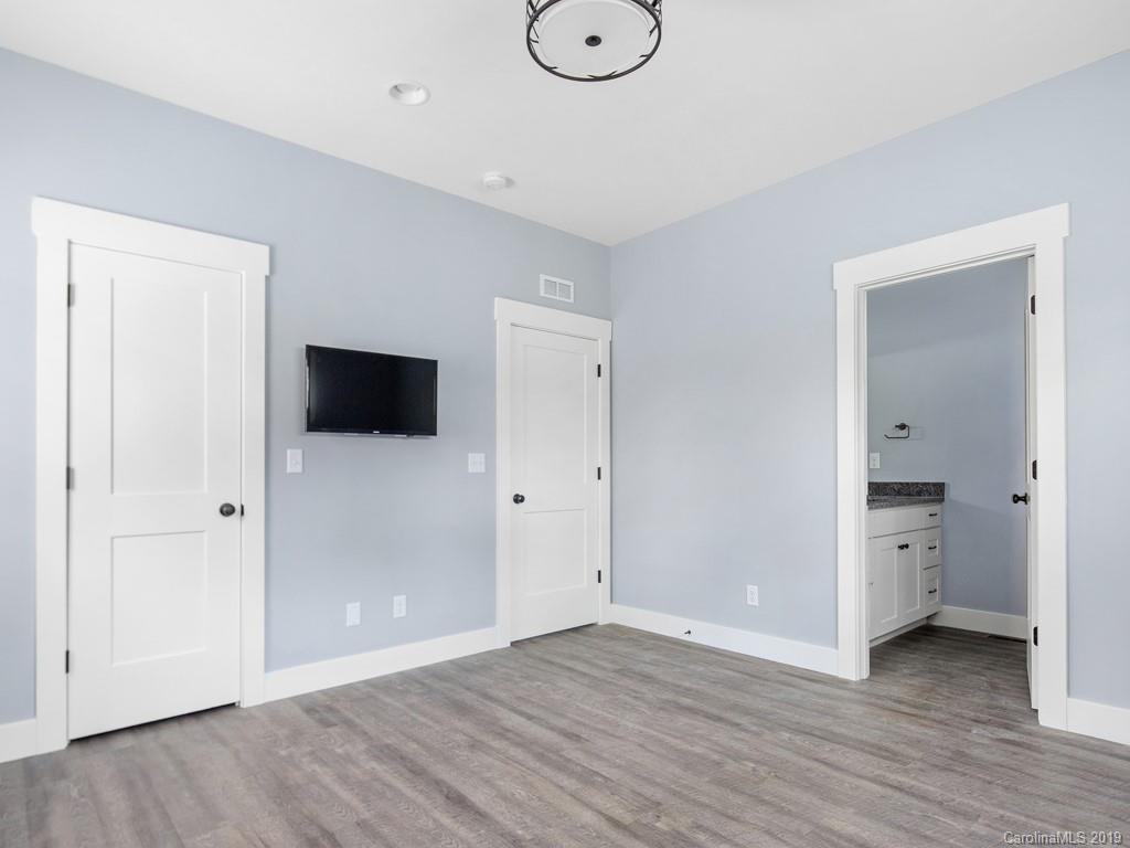 33 West Side Village Road Fairview, NC 28730 - Photo 8 of 18 Gallery Image 8