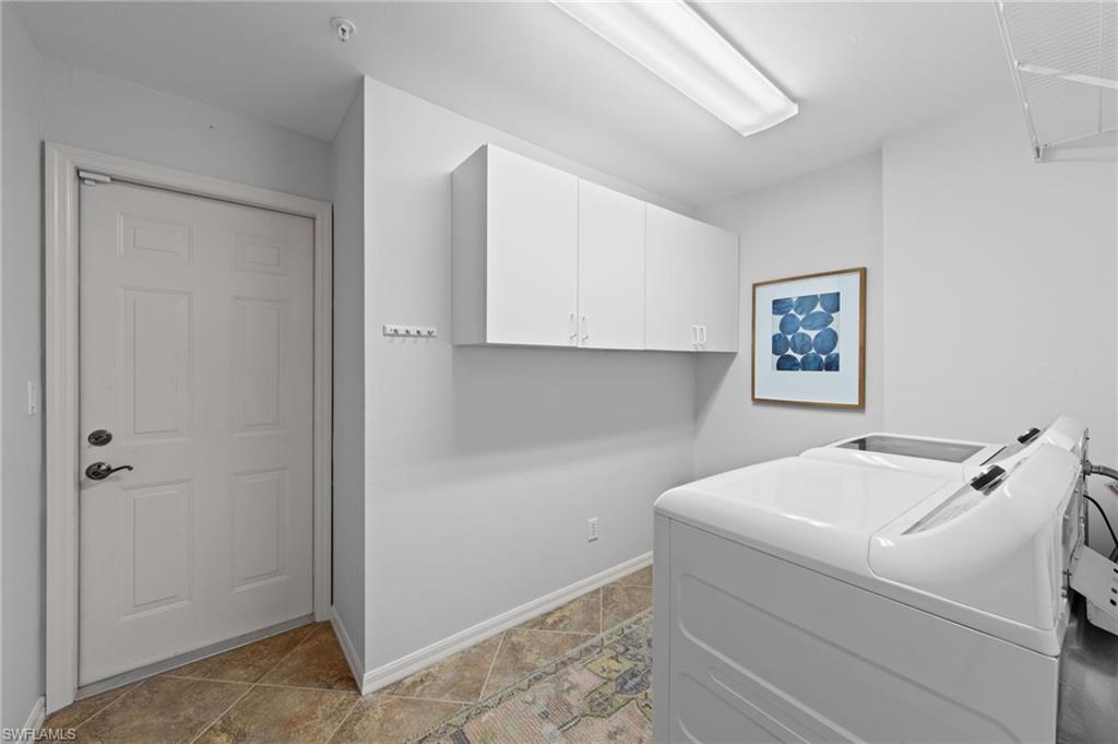 975 Eastham Way, Unit E104 Naples, FL 34104 - Photo 26 of 43