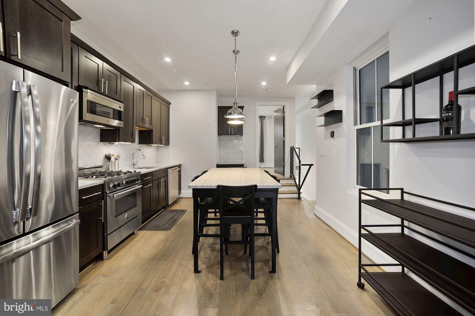 2298 Champlain Street Northwest, Unit B Washington, DC 20009 - Photo 5 of 65