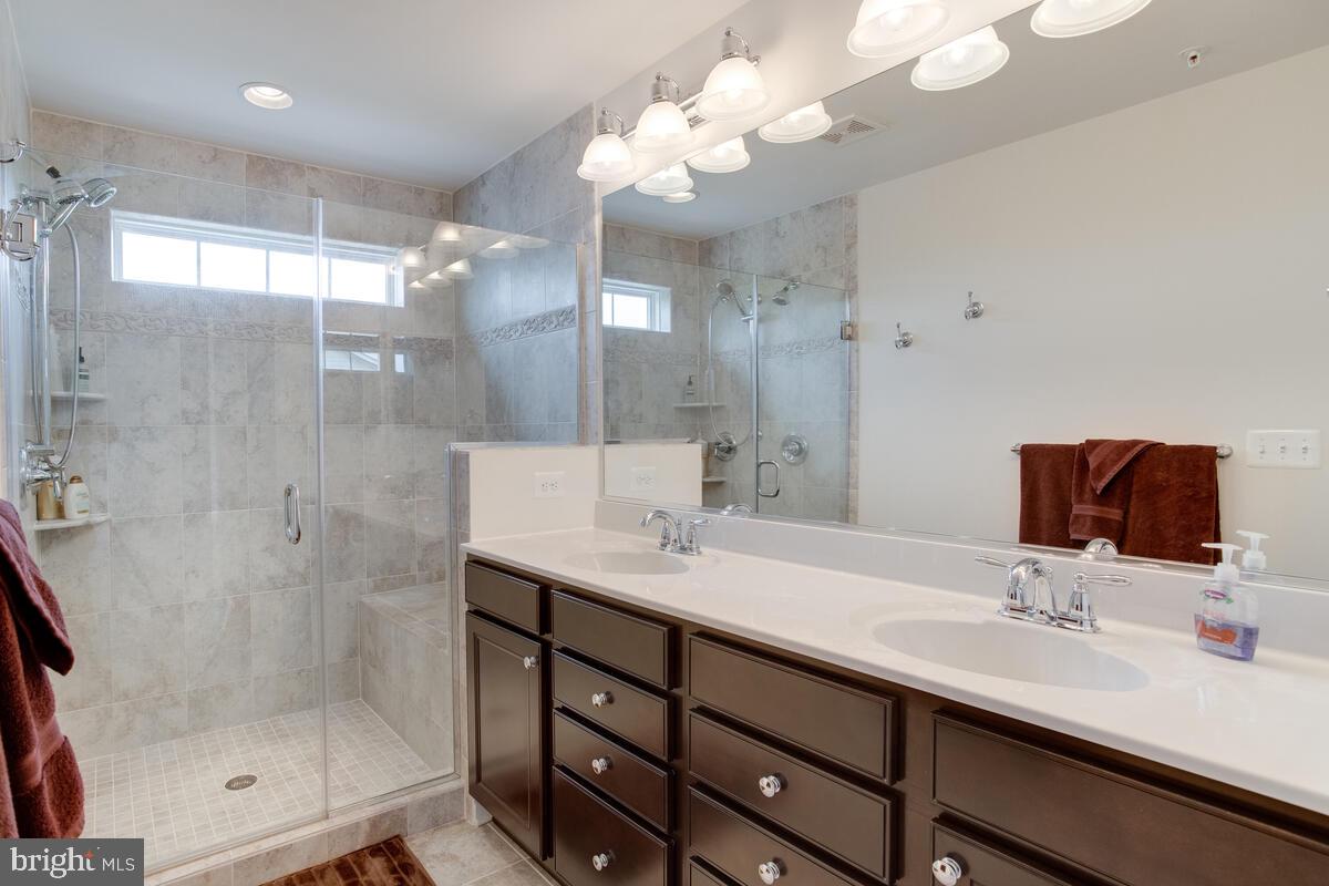 7931 Silver Oak Road Hanover, MD 21076 - Photo 26 of 46 WOW! Look at that shower!