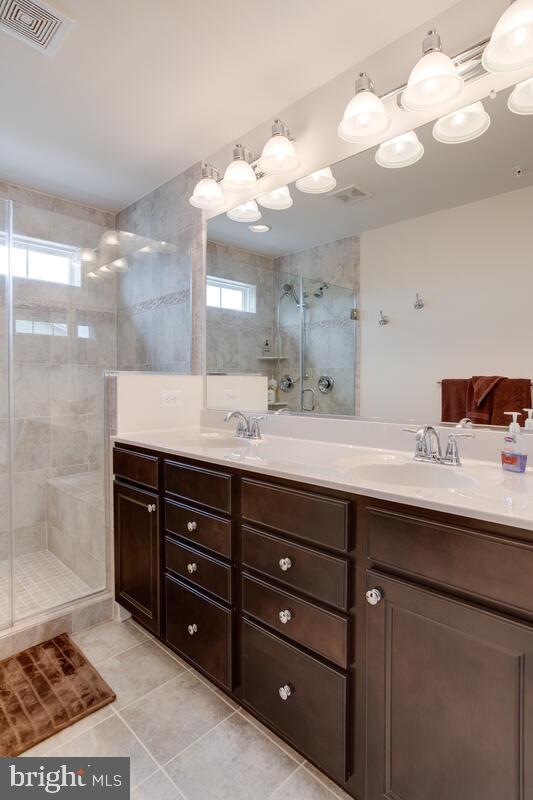 7931 Silver Oak Road Hanover, MD 21076 - Photo 28 of 46 I love this bath :)
