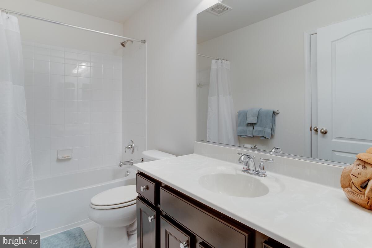 7931 Silver Oak Road Hanover, MD 21076 - Photo 34 of 46 Hall Bath