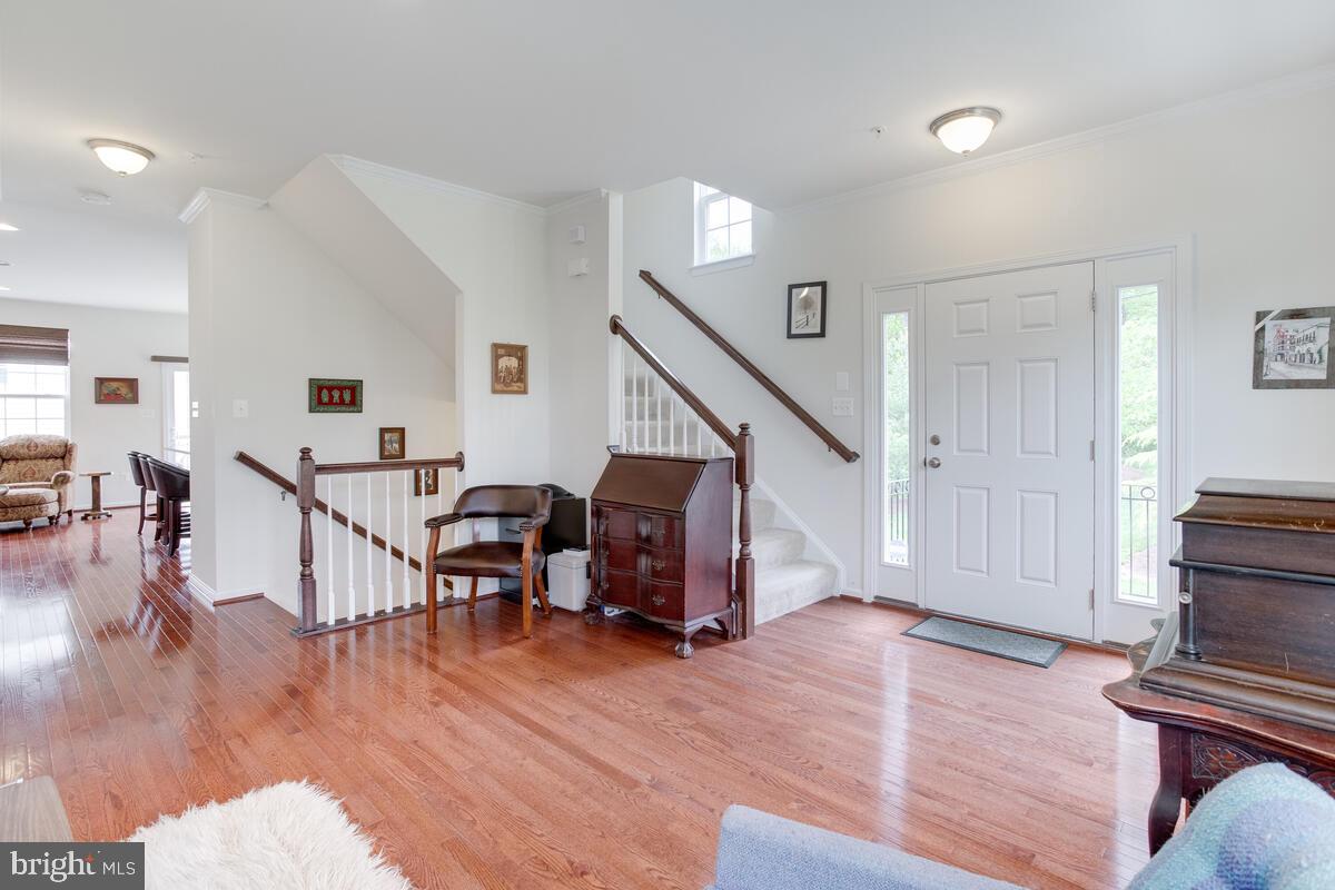 7931 Silver Oak Road Hanover, MD 21076 - Photo 7 of 46 Living room