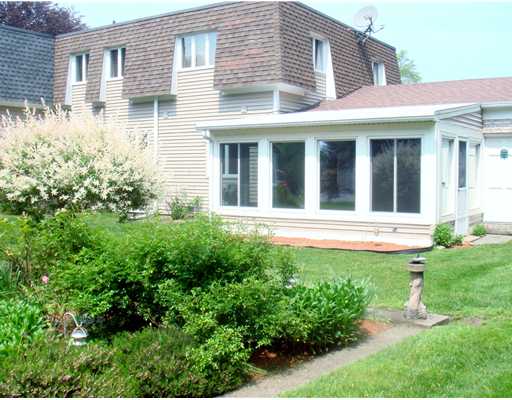 22 Hanley Farm Road, Unit 22 Warren, RI 02885 - Photo 2 of 13 Exterior Back.
