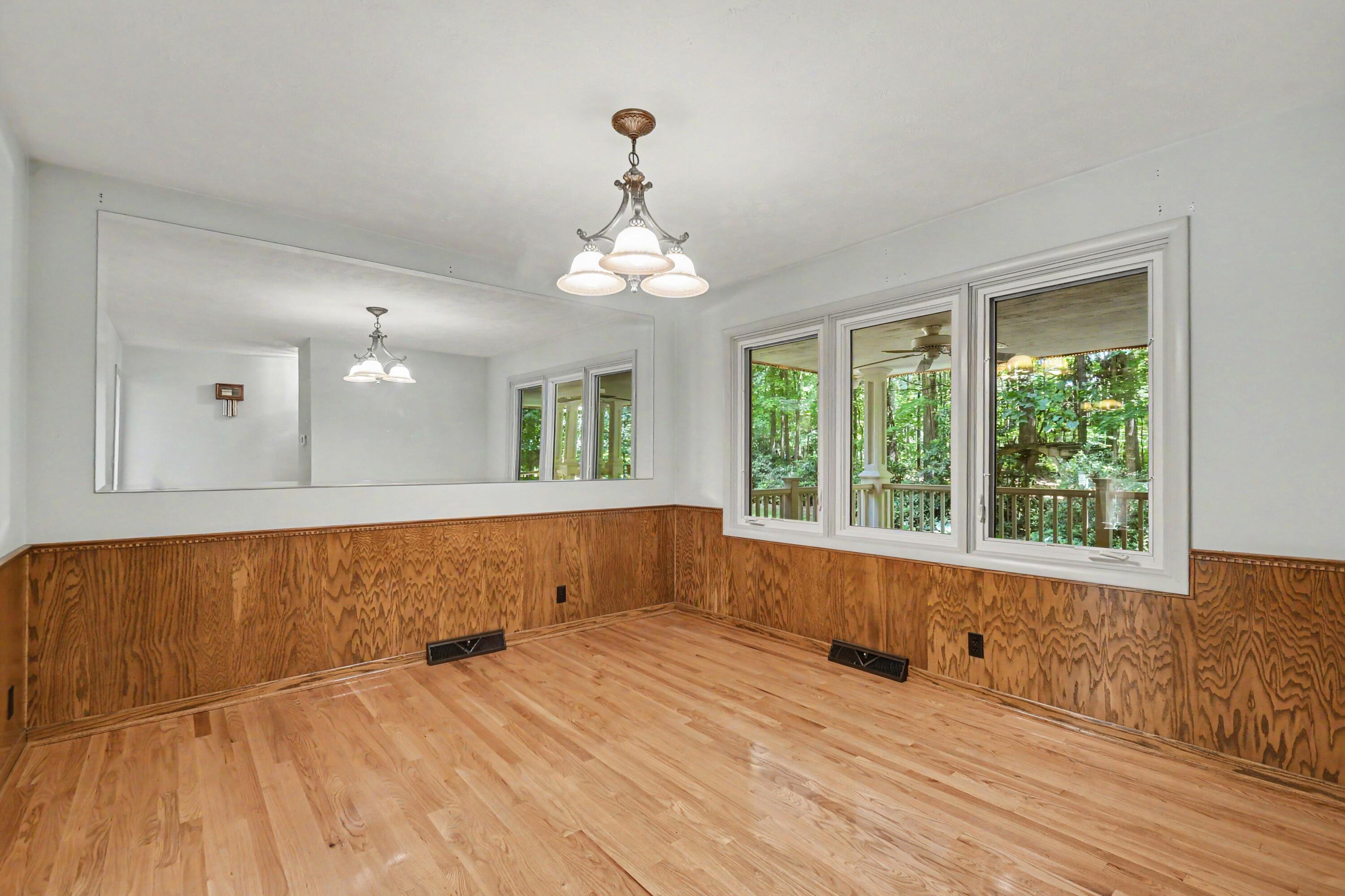 11180 Jones Road Berrien Springs, MI 49103 - Photo 15 of 41 007_file_5441