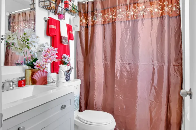 $387,999 | 300 Elaine Circle East, West Palm Beach, FL 33409