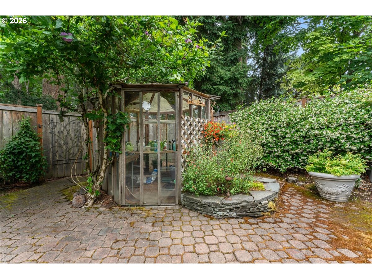 5725 Southwest Calusa Loop Tualatin, OR 97062 - Photo 29 of 43