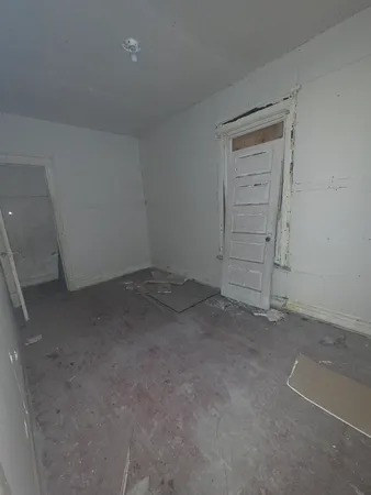 $60,000 | 11705 South Lafayette Avenue, Chicago, IL 60628