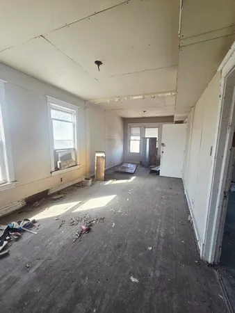 $60,000 | 11705 South Lafayette Avenue, Chicago, IL 60628