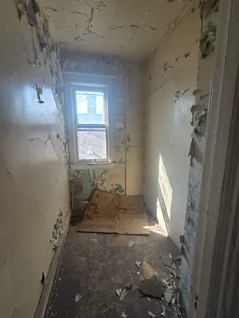 $60,000 | 11705 South Lafayette Avenue, Chicago, IL 60628