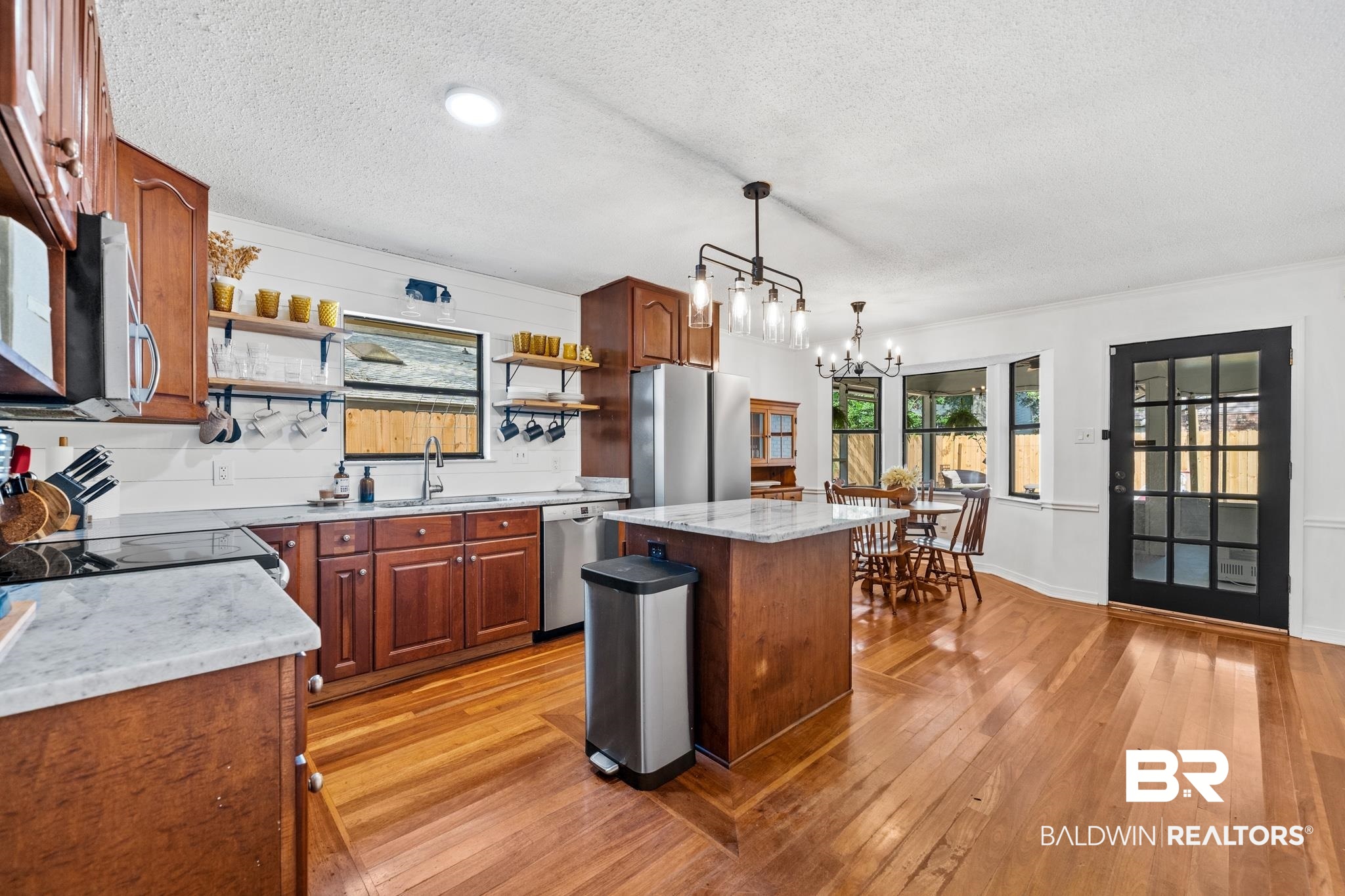 856 Pinemont Drive Mobile, AL 36609 - Photo 9 of 37