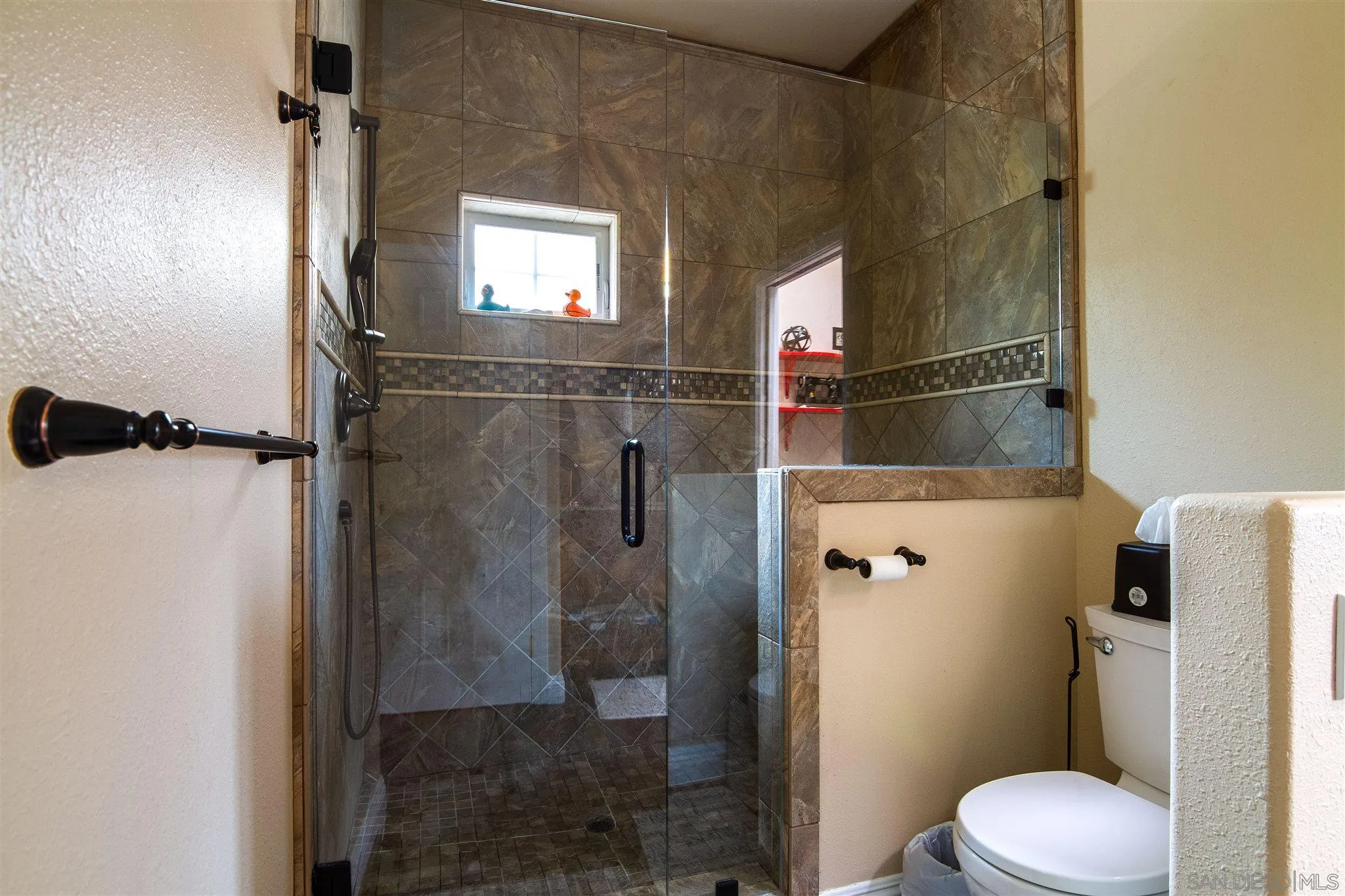 8624 Clifford Heights Road Santee, CA 92071 - Photo 21 of 39 Gallery Image 21