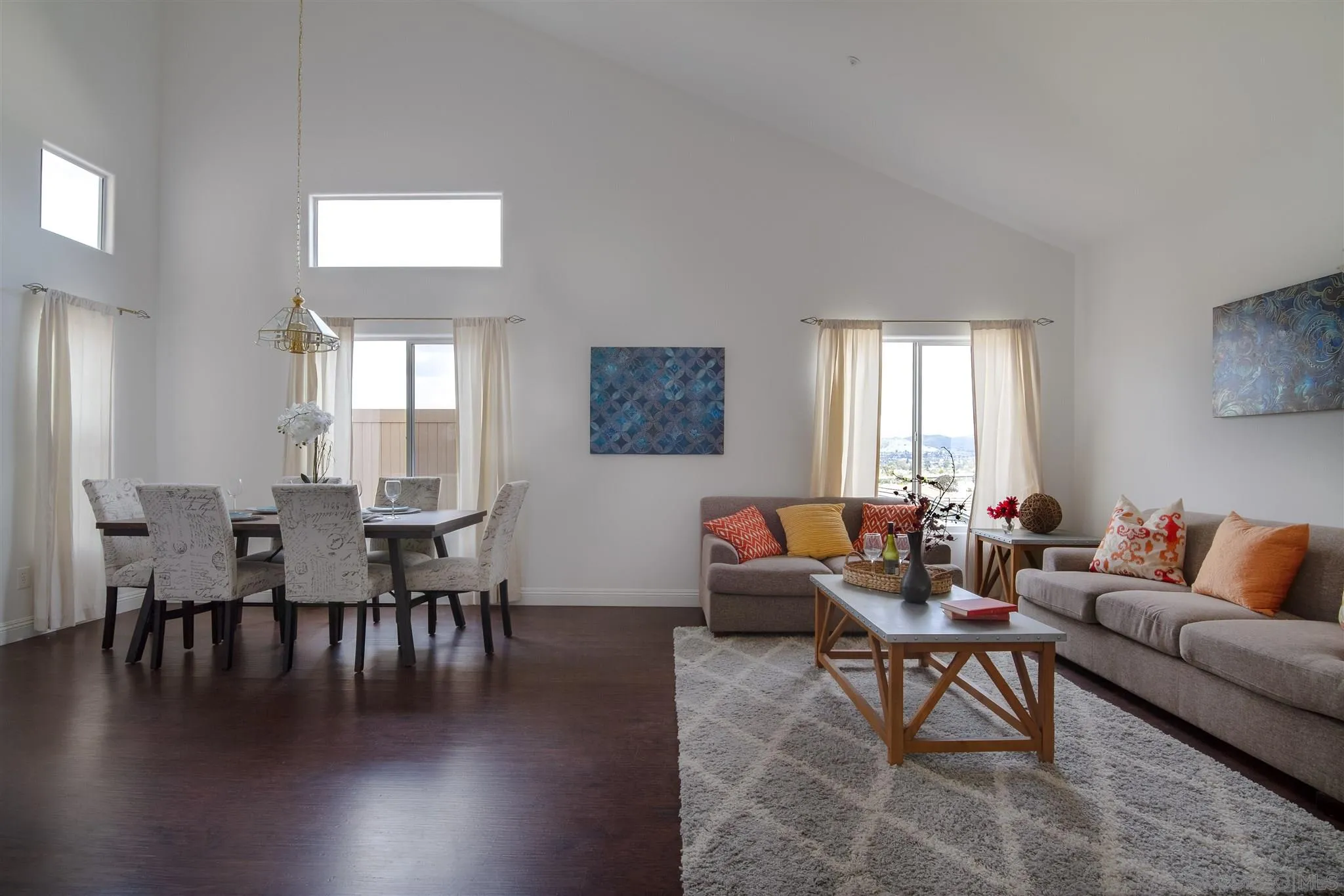 8624 Clifford Heights Road Santee, CA 92071 - Photo 4 of 39 Gallery Image 4