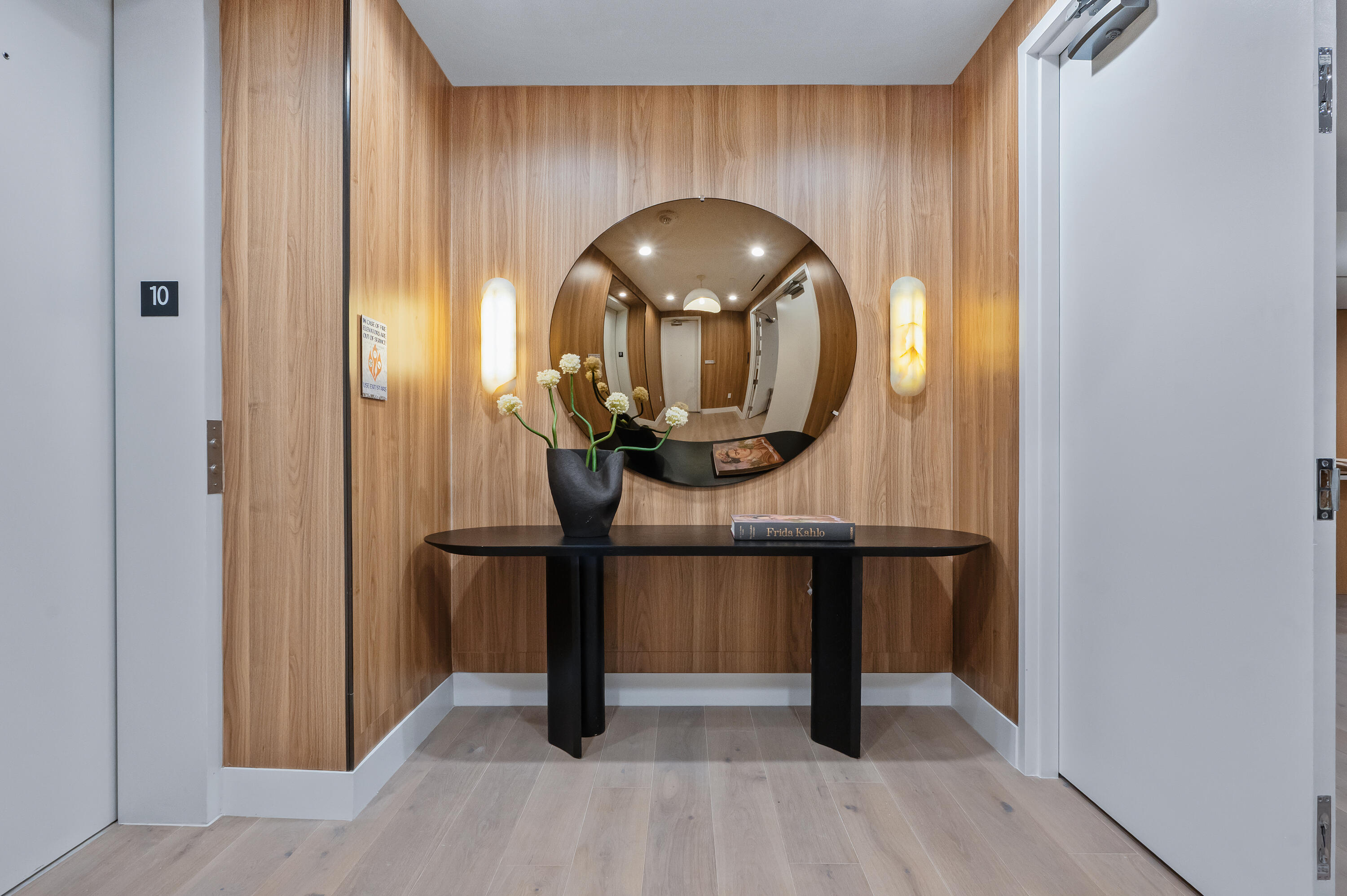 1333 South Flagler Drive, Unit 1001 West Palm Beach, FL 33401 - Photo 2 of 20 a view of a livingroom from a furniture