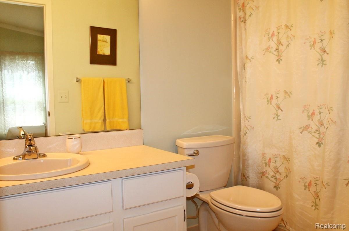 22317 Peach Tree Novi, MI 48375 - Photo 69 of 86 IMG_5944.JPG