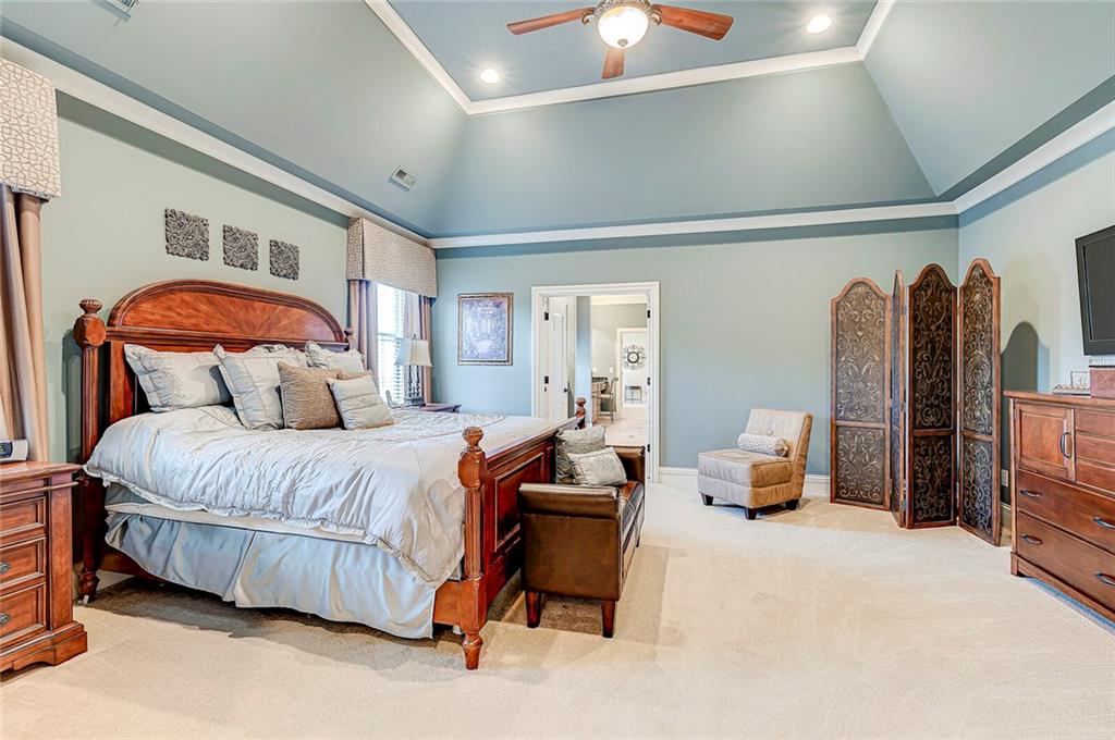 2330 Finchley Road Carmel, IN 46032 - Photo 22 of 41 Gallery Image 22