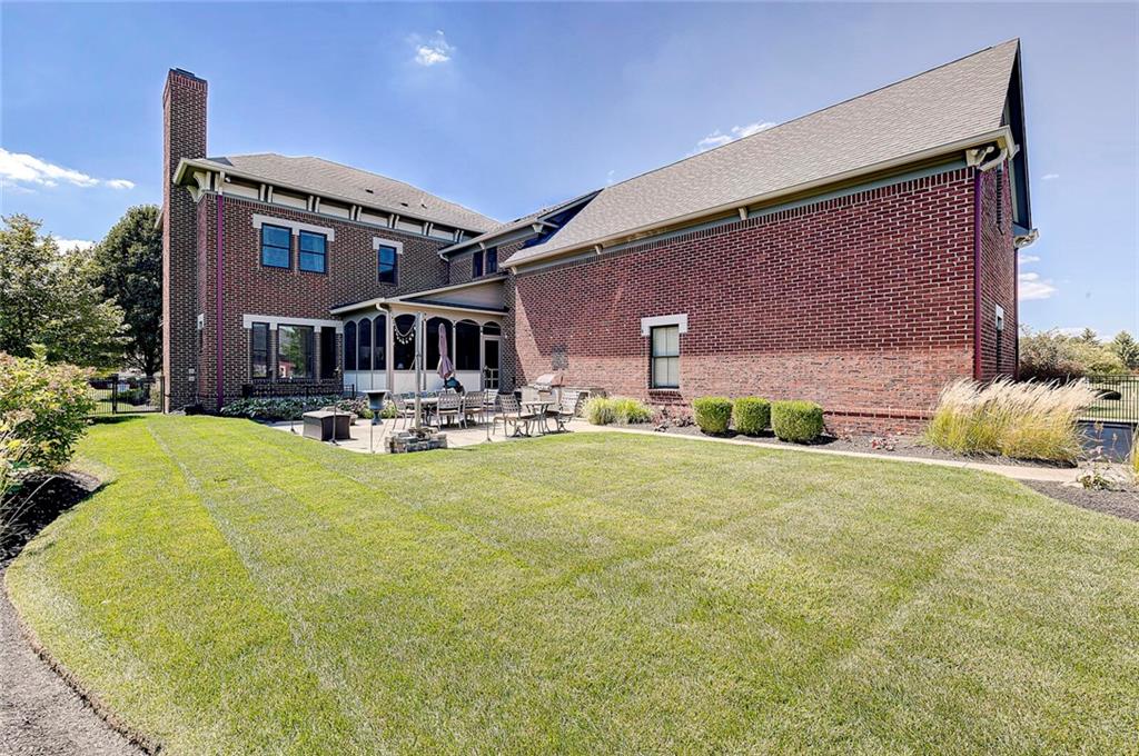2330 Finchley Road Carmel, IN 46032 - Photo 36 of 41 Gallery Image 36