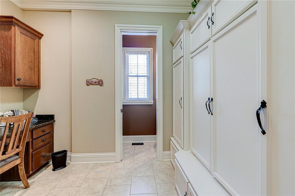 2330 Finchley Road Carmel, IN 46032 - Photo 10 of 41 Gallery Image 10