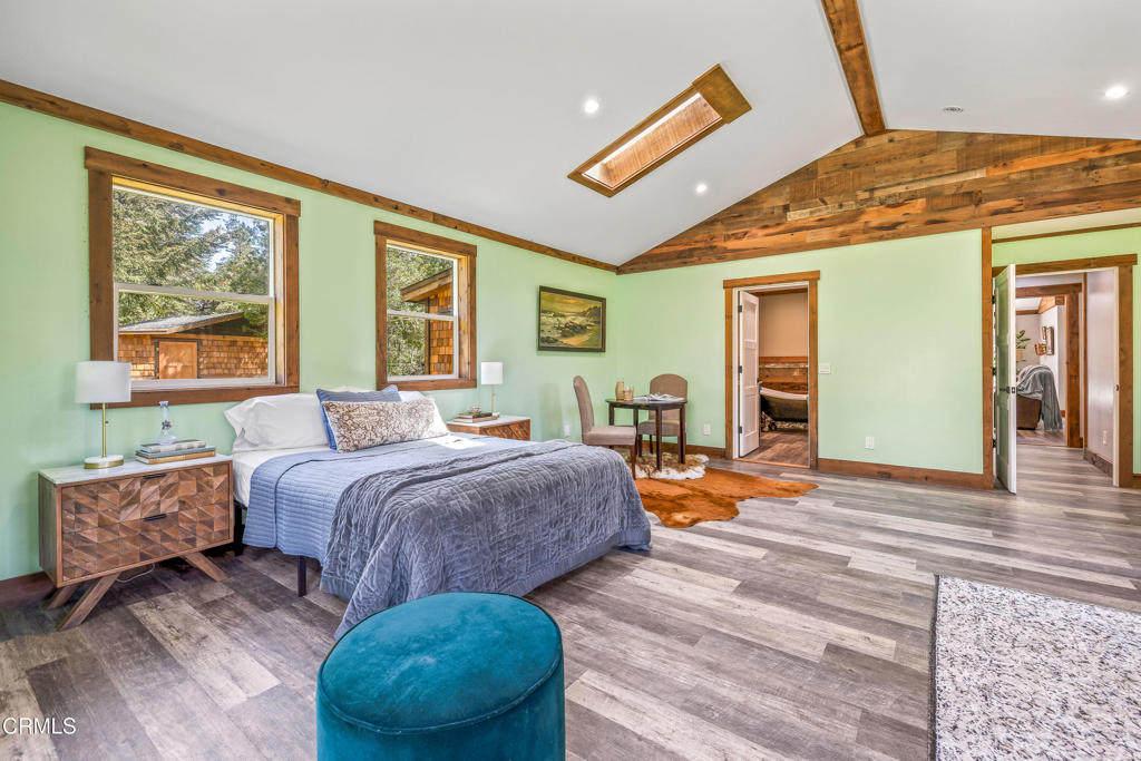 41912 Powers Road Mendocino, CA 95460 - Photo 22 of 48 a bedroom with double bed and a window
