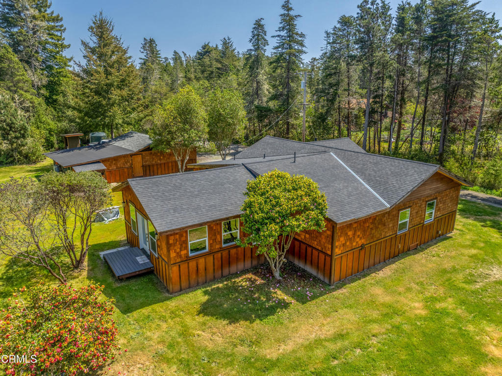 41912 Powers Road Mendocino, CA 95460 - Photo 33 of 48 an aerial view of a house